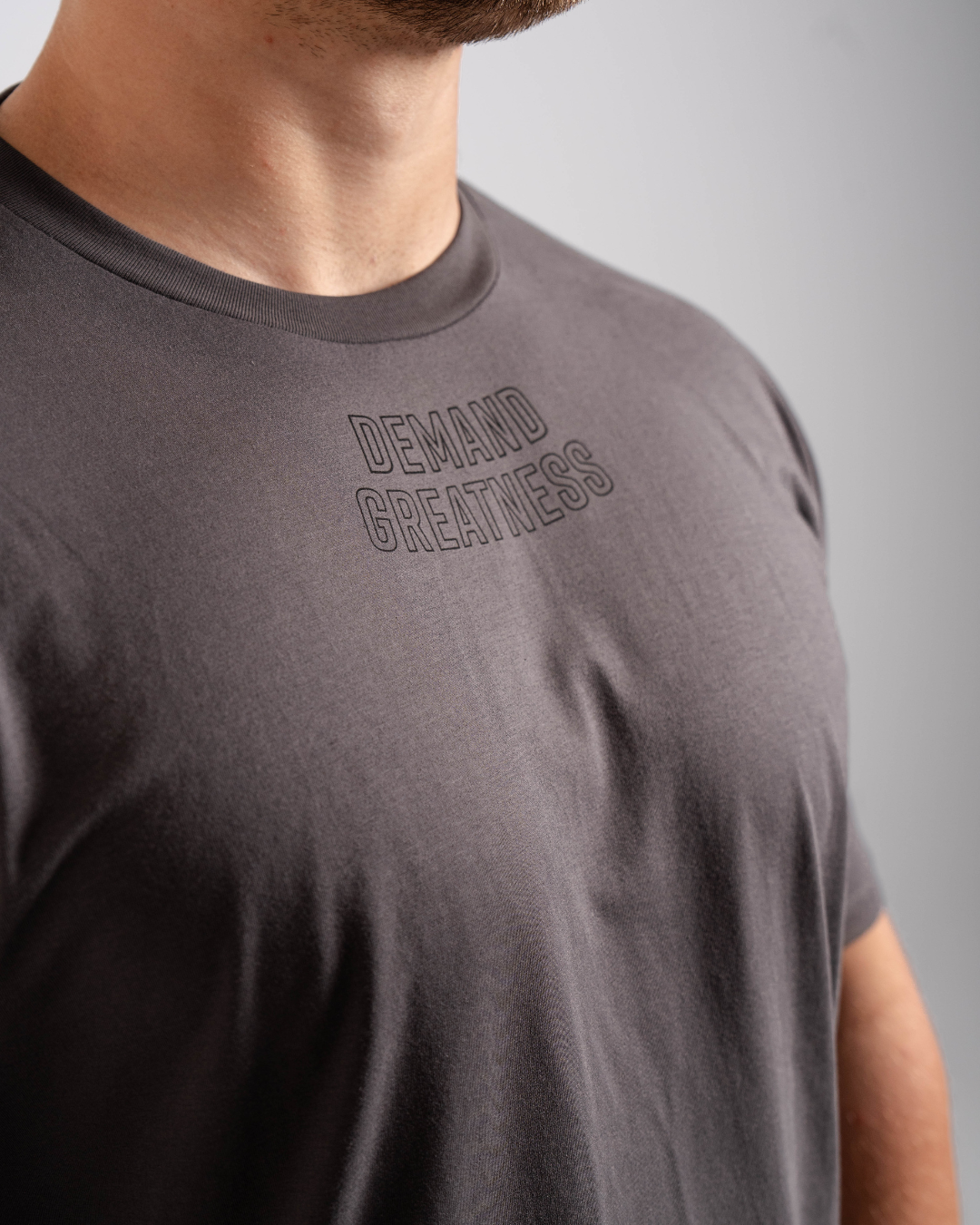 Demand Greatness True-Fit Men's Meet Shirt - Shadow Stone Gray