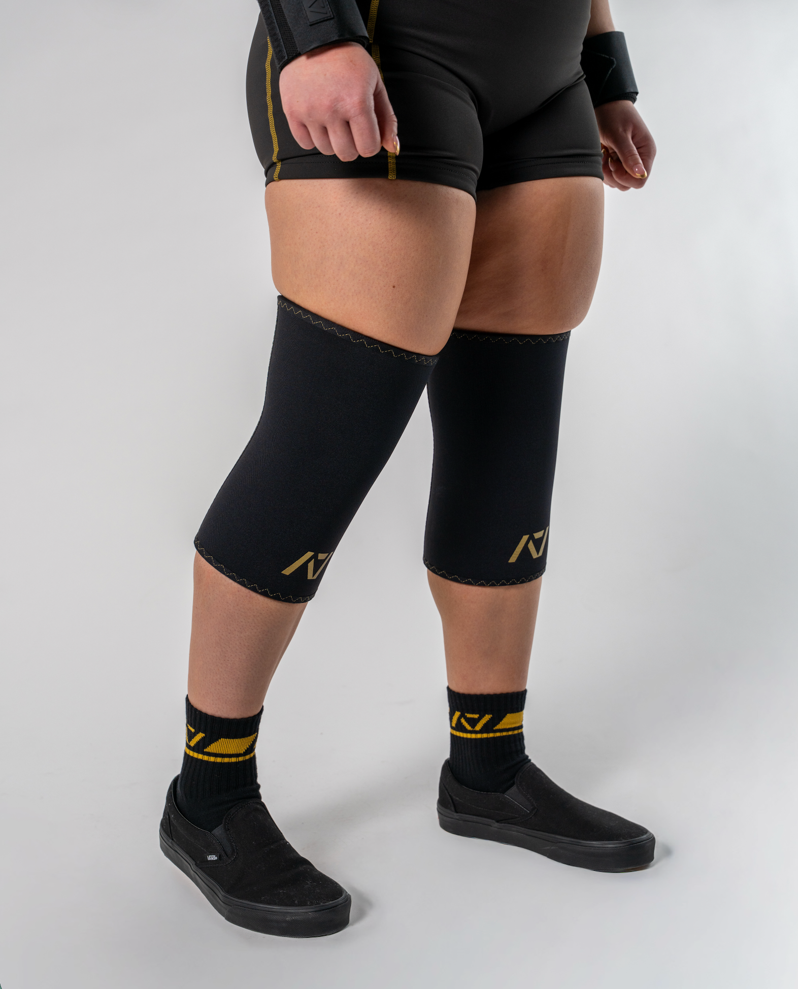 Hourglass Knee Sleeves - Gold Standard