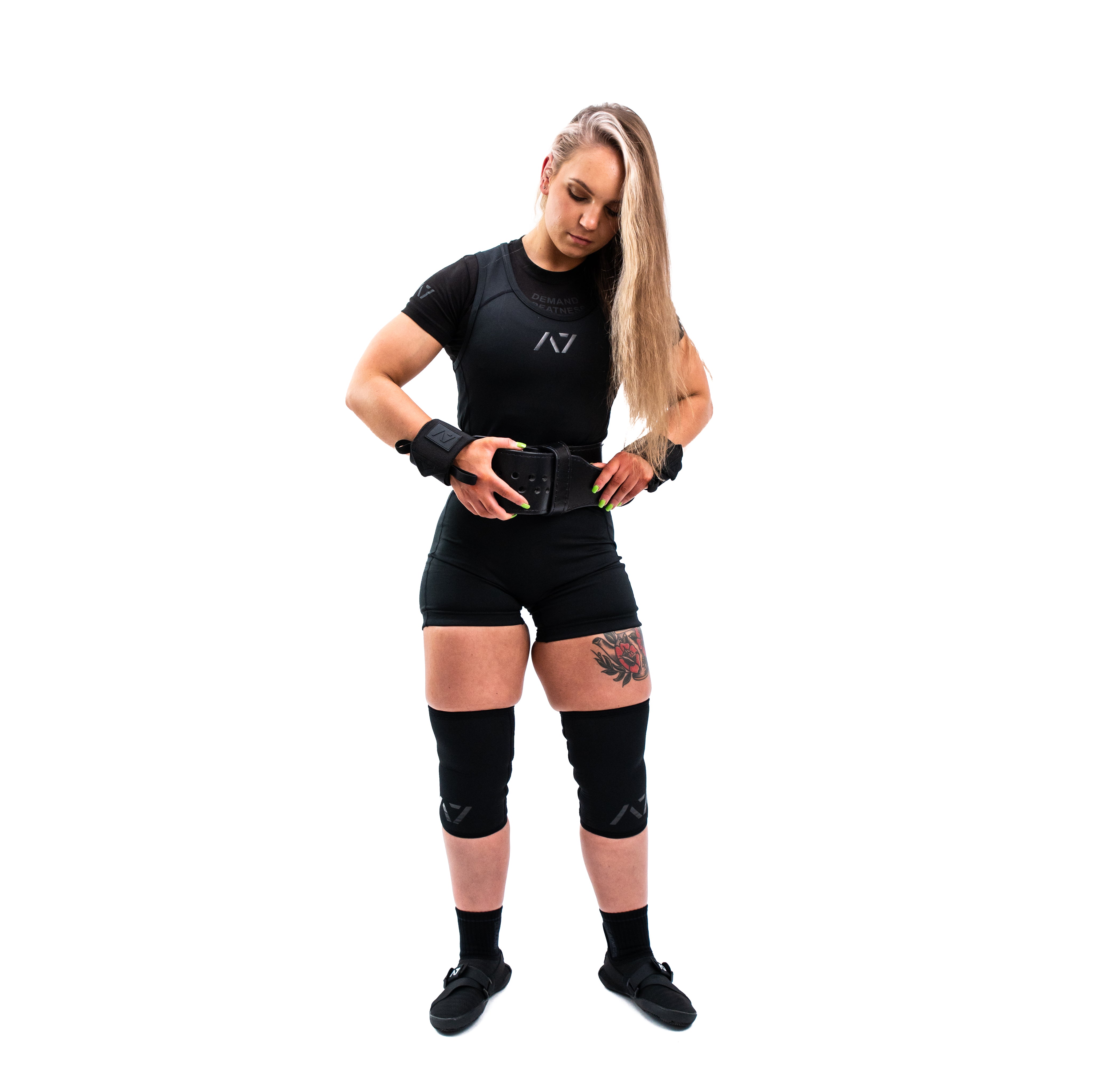 Athlete wearing A7 Classic Singlet – Stealth, demonstrating full coverage fit and performance-focused design.