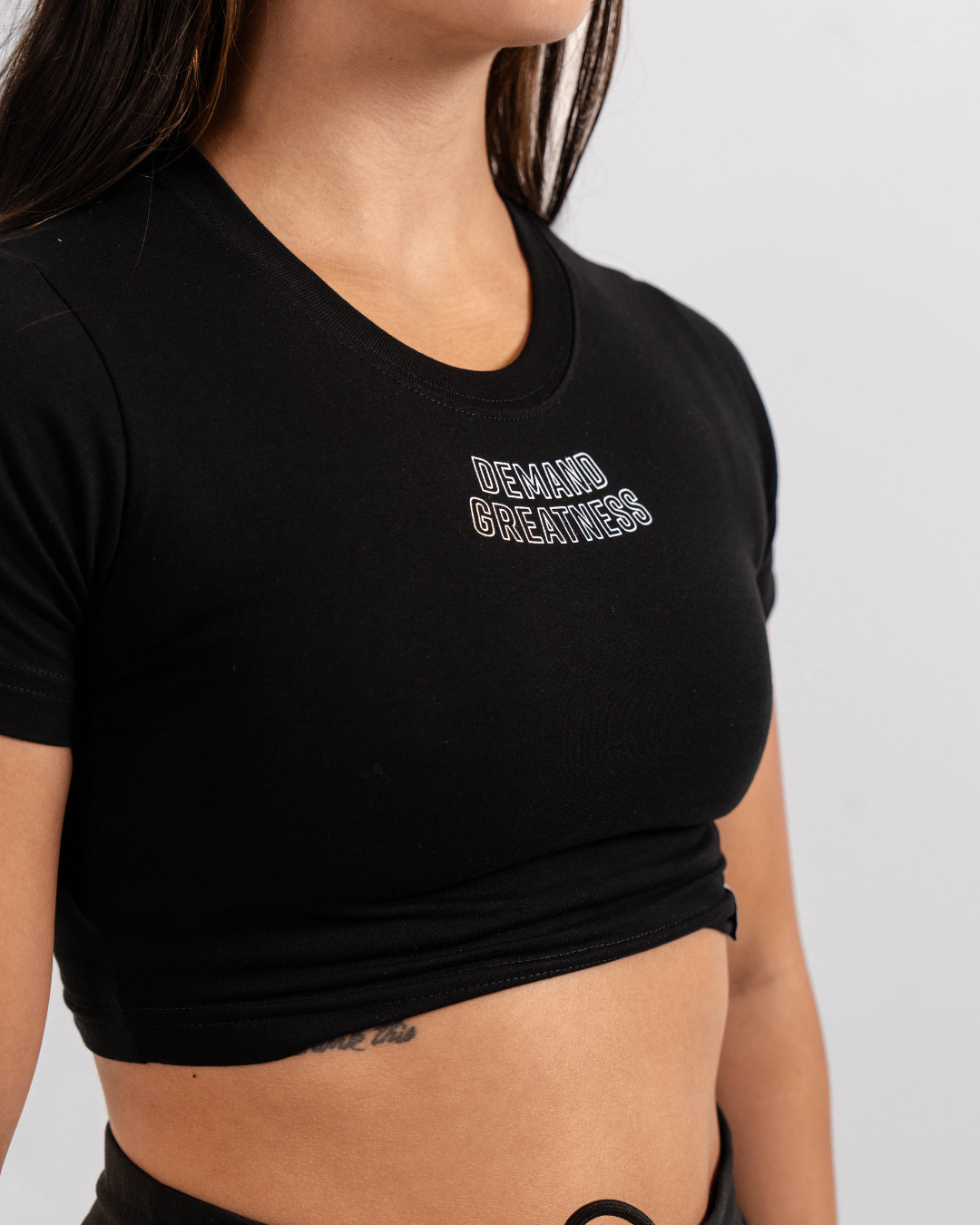 Demand Greatness True-Fit Women's Meet Crop - Domino