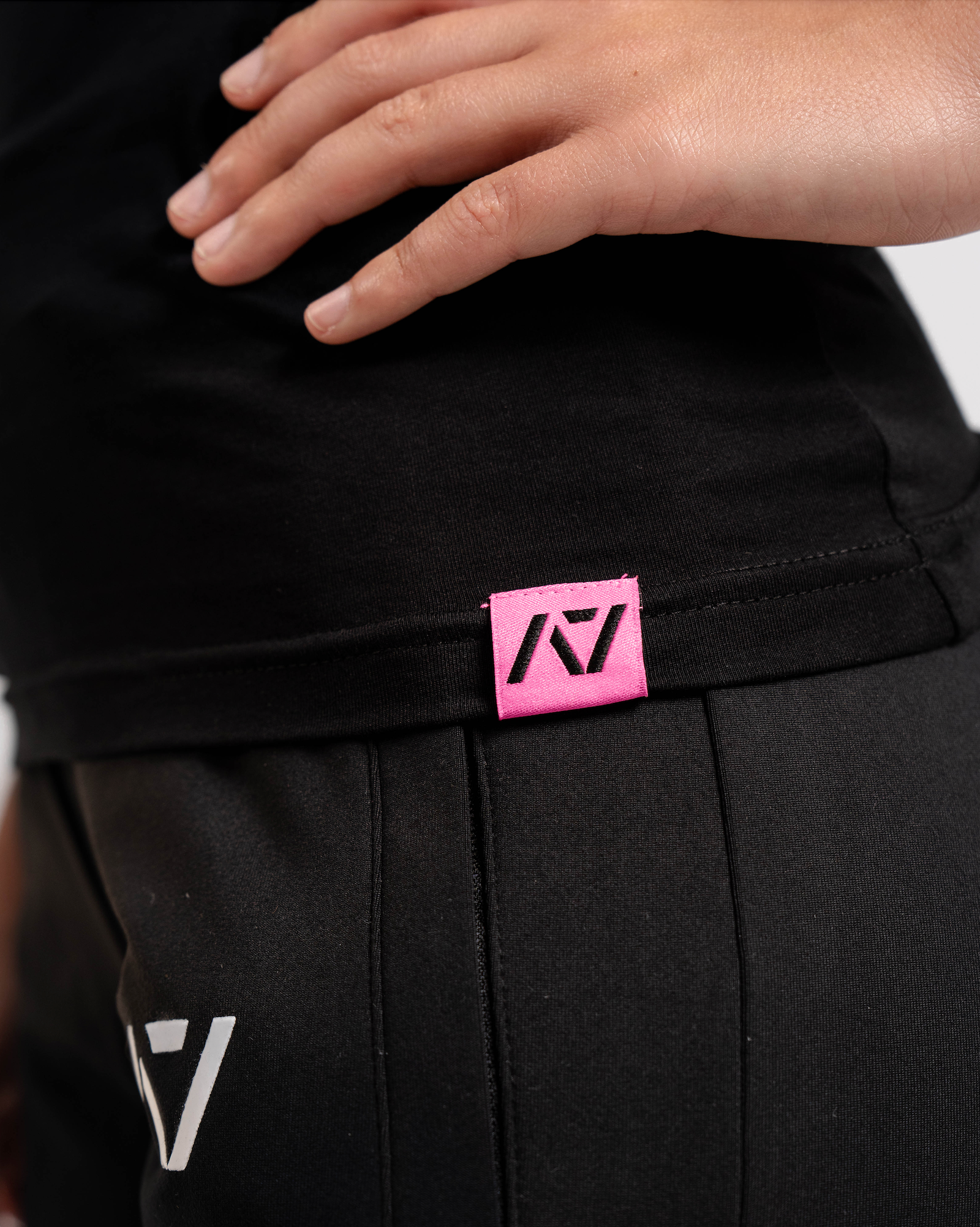 Women's Meet Shirts & Crops